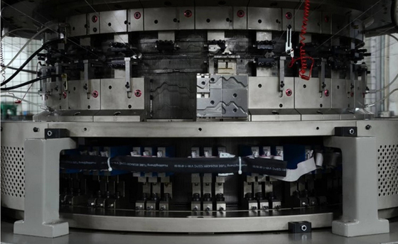 Operazione a macchina tricottante circolare automatizzata 4 modi di stabilità a lungo termine del jacquard